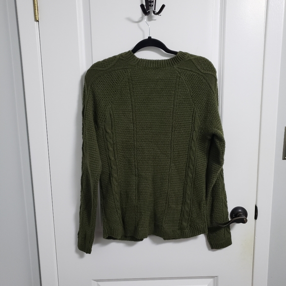 LEO & NICOLE Green Cable Knit Sweater - Picture 4 of 7